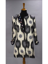 Load image into Gallery viewer, *Reversible Ikat Coat in Black and Deep Grey