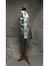 Load image into Gallery viewer, *Reversible Pieced Ikat in Tonal Blues with Alabaster