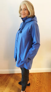 *Women's Periwinkle Mesh Lined Snap Raincoat